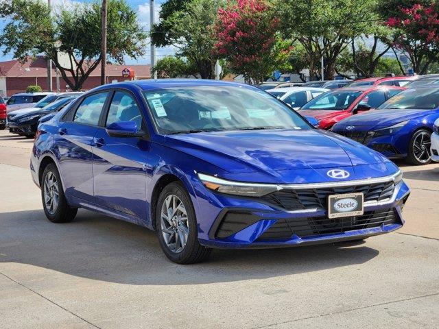 2024 Hyundai Elantra Hybrid Blue 2