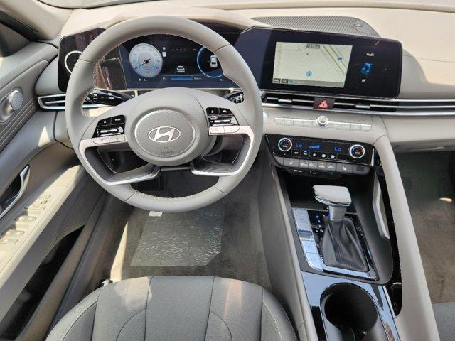 2024 Hyundai Elantra SEL 20