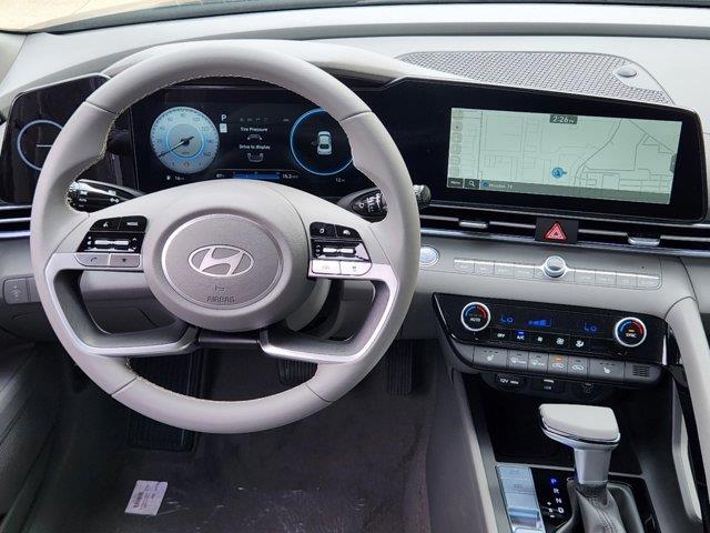 2024 Hyundai Elantra SEL 20