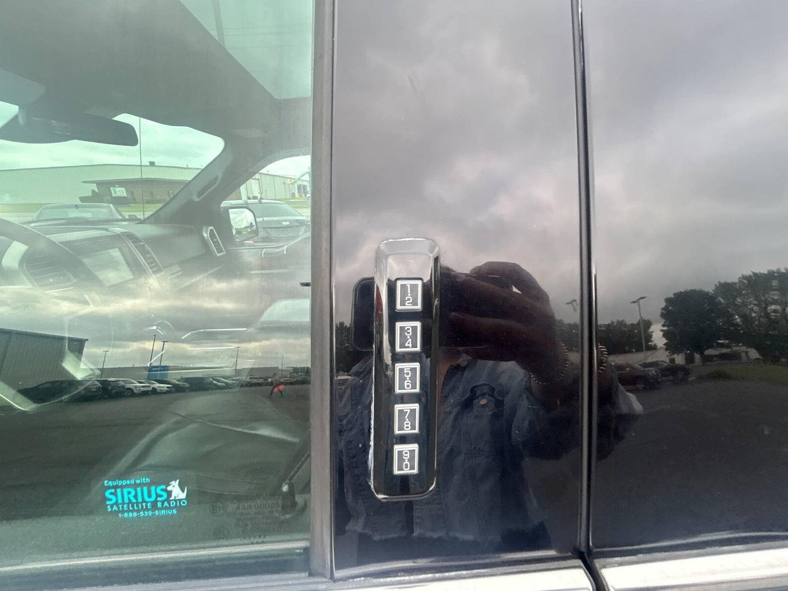 Shop 24/7 Cars