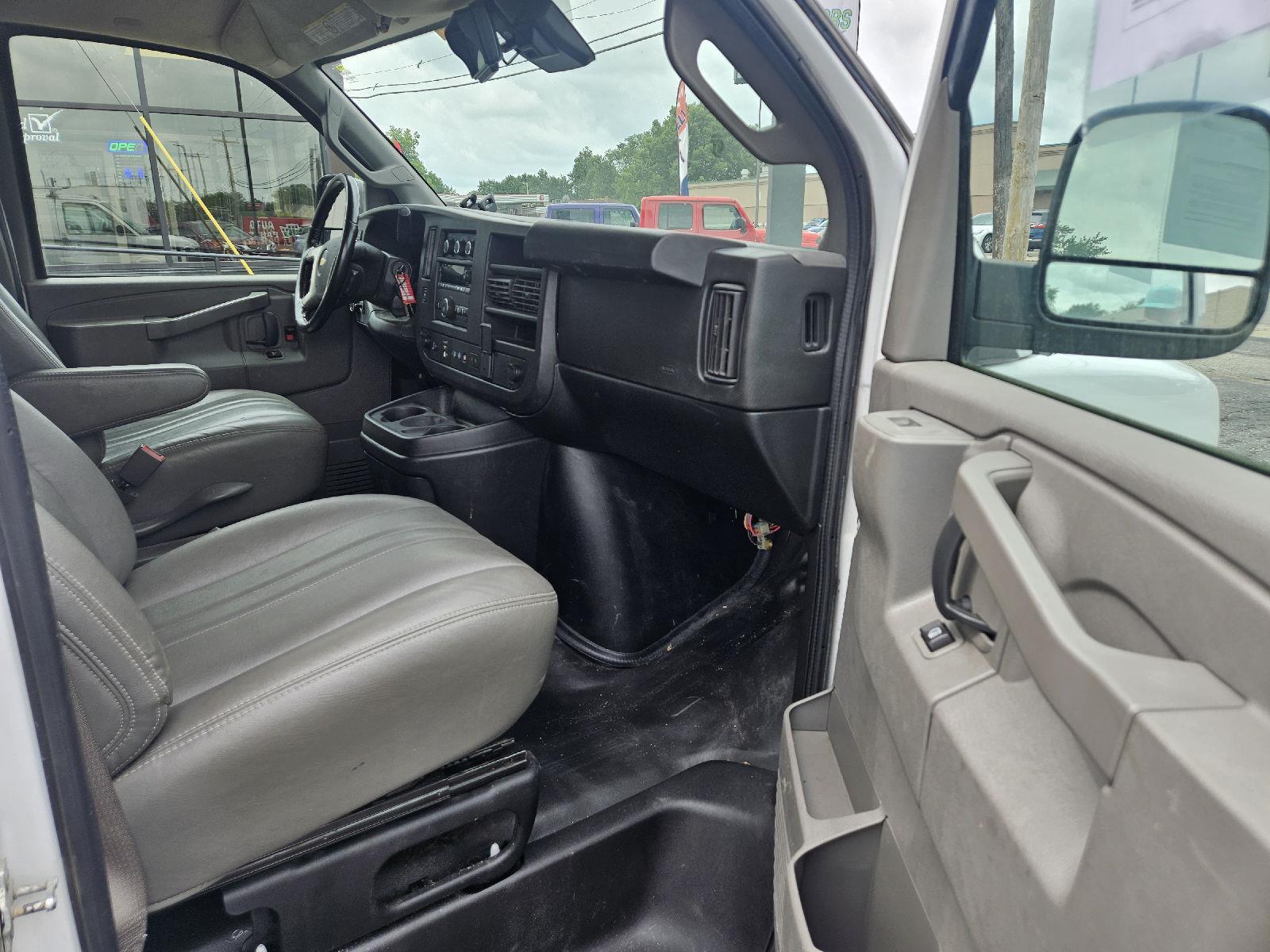 Shop 24/7 Cars