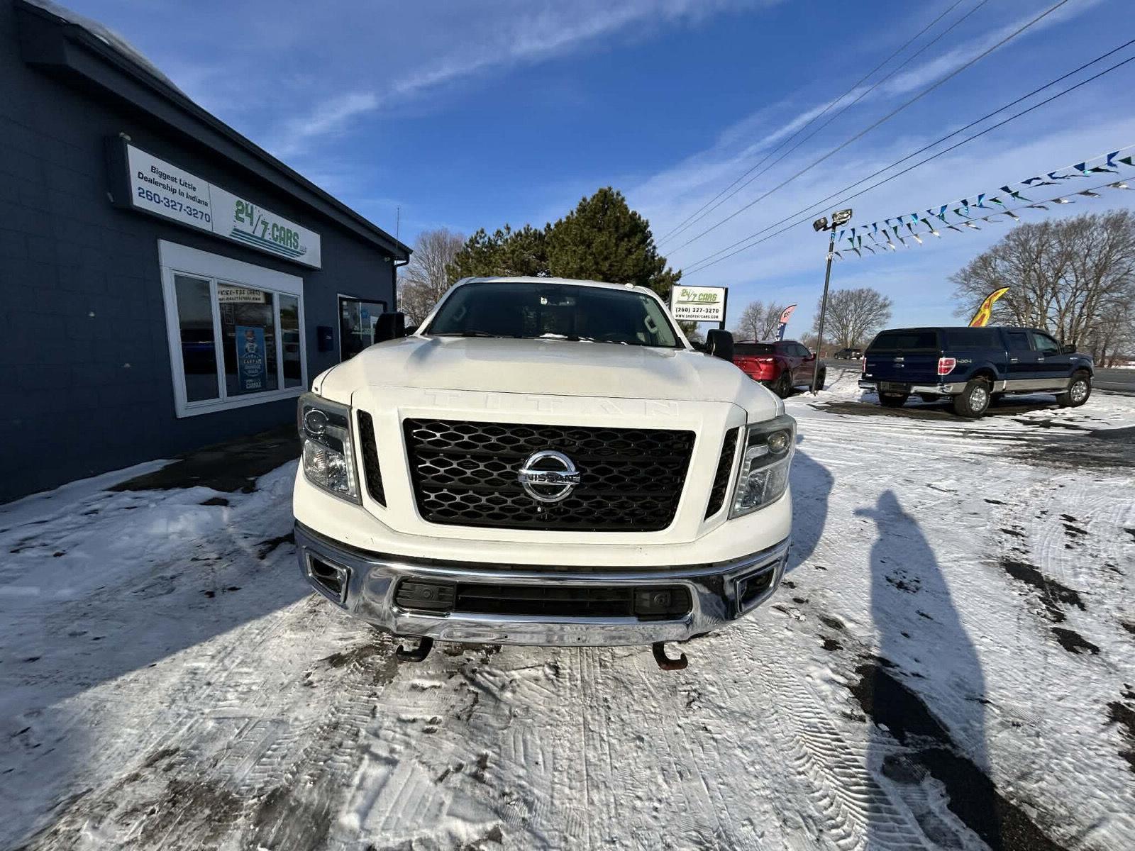 2016 Nissan Titan XD Pro-4X Diesel Crew Cab 4x4 SWB's photo
