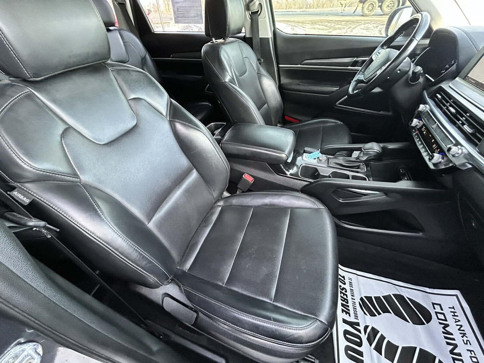 2022 Kia Telluride LX - Photo 16