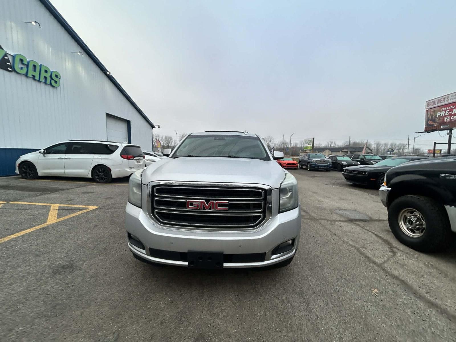 2015 GMC Yukon XL SLT's photo