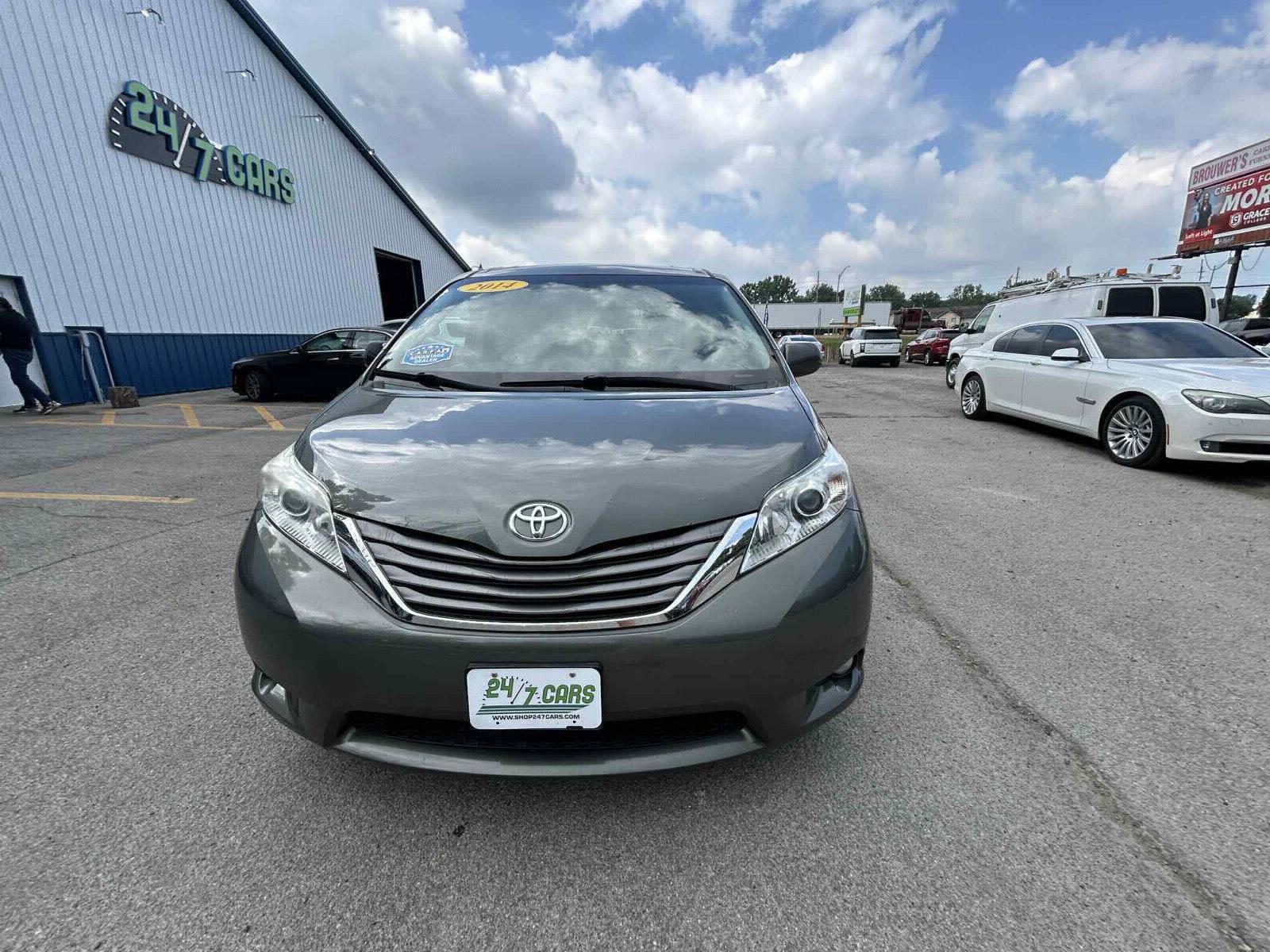 Shop 24/7 Cars