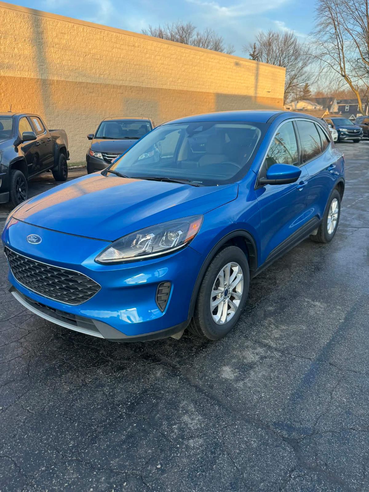 2020 Ford Escape SE's photo