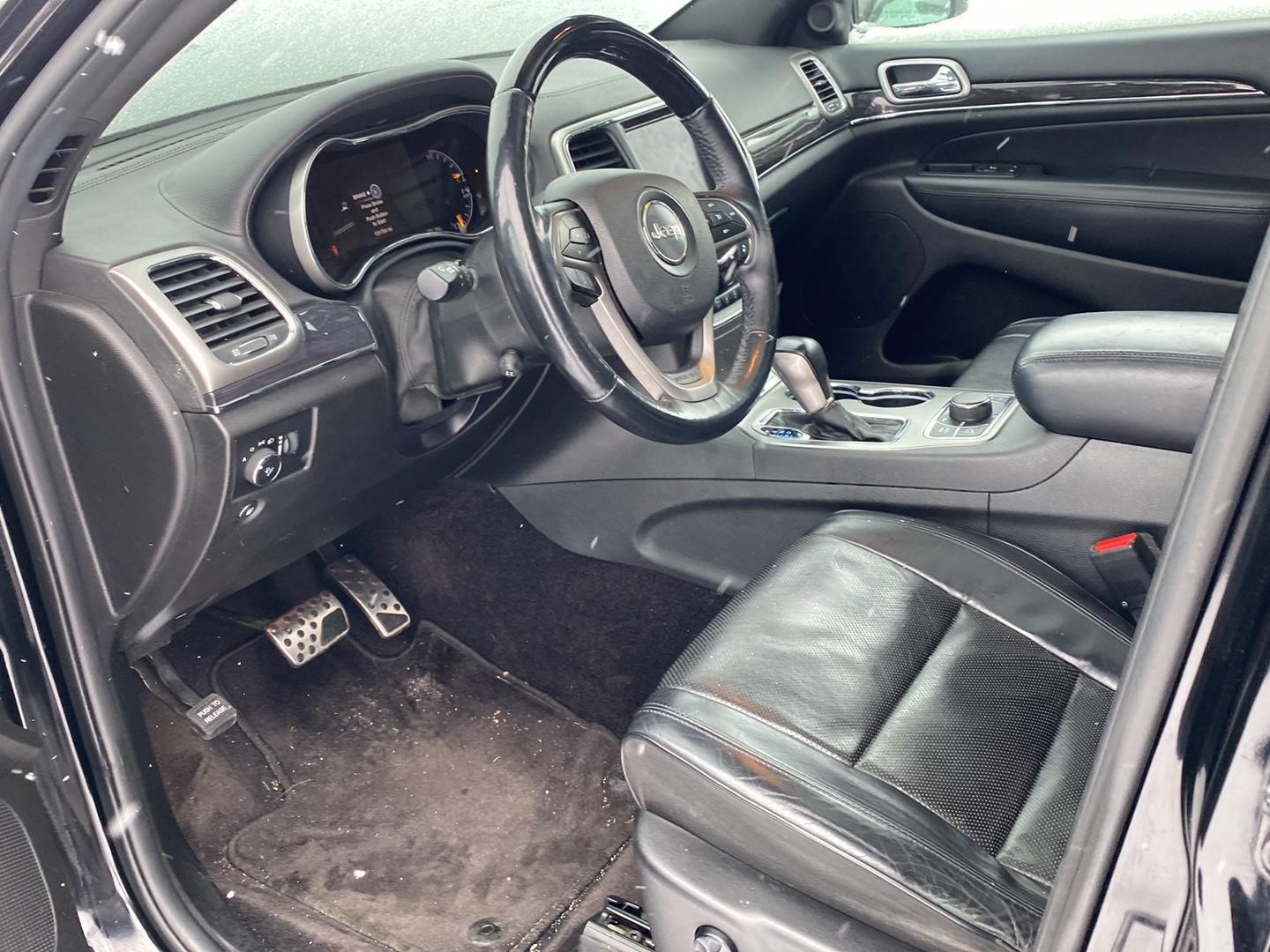 2018 Jeep Grand Cherokee Overland's photo