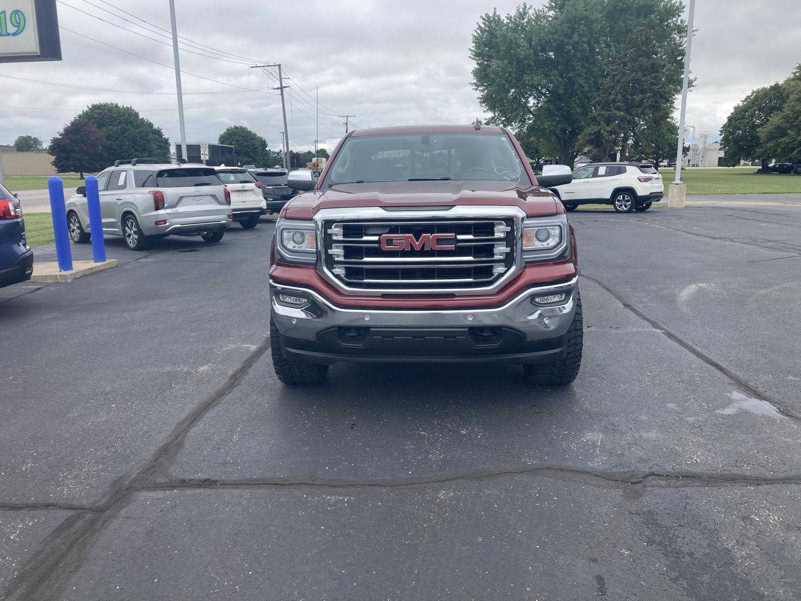 2017 Gmc Sierra 1500 SLT photo 2
