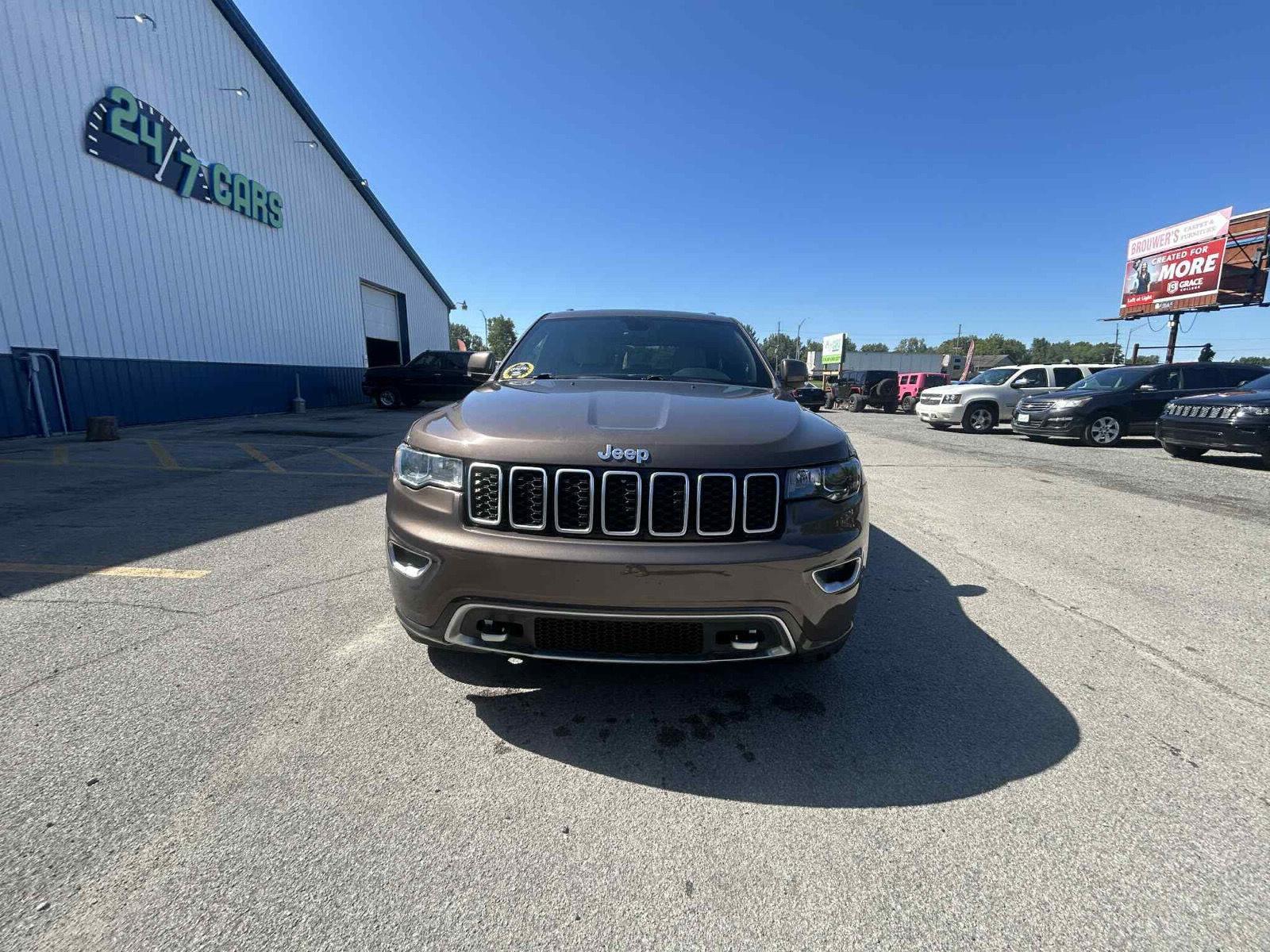 2018 Jeep Grand Cherokee Limited Sterling Edition's photo