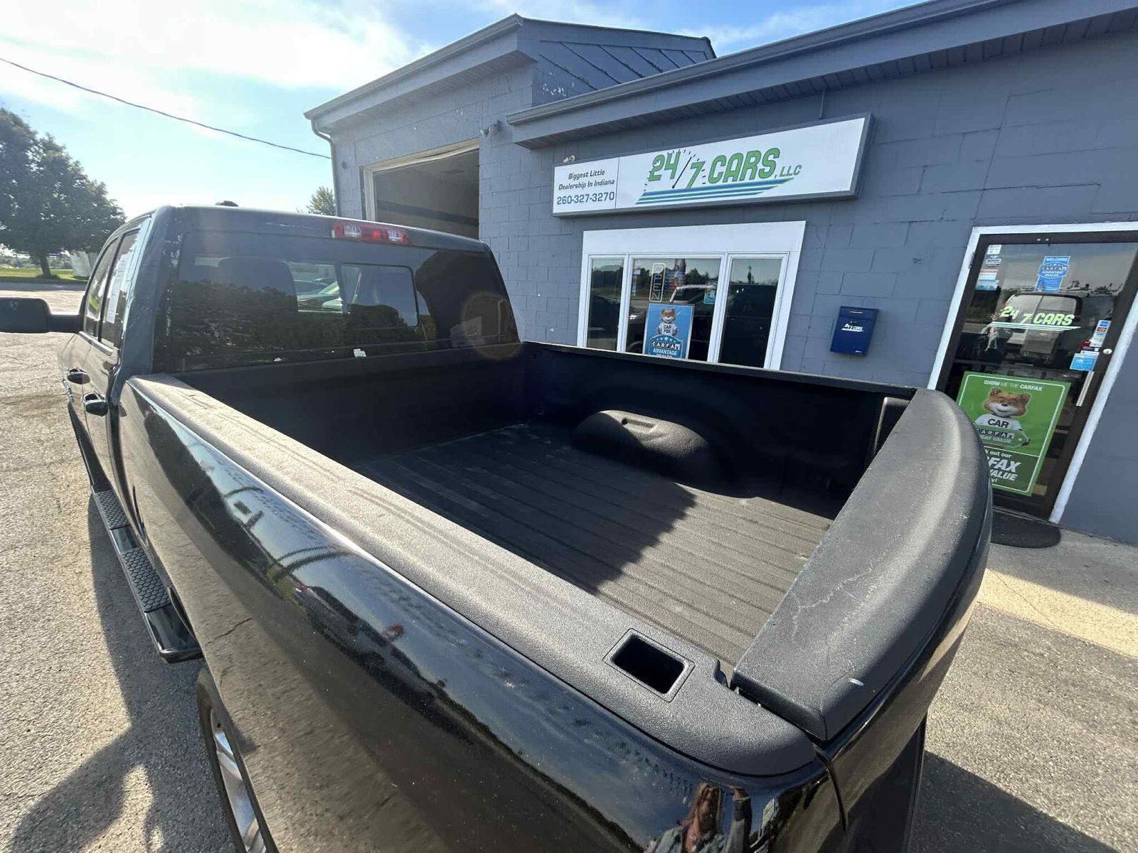 2013 Ram 1500 Sport photo 13