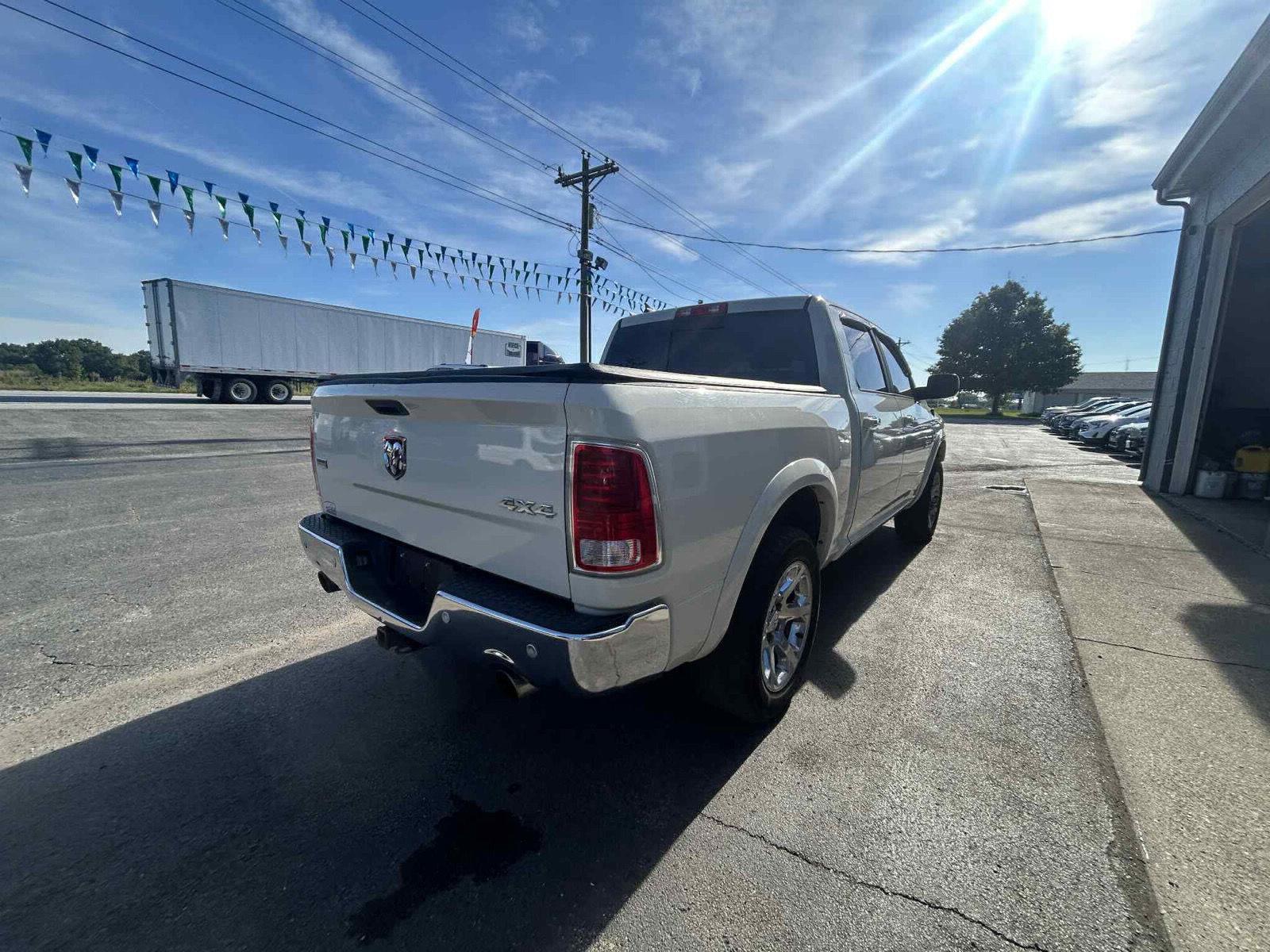 2017 Ram 1500 Laramie photo 2