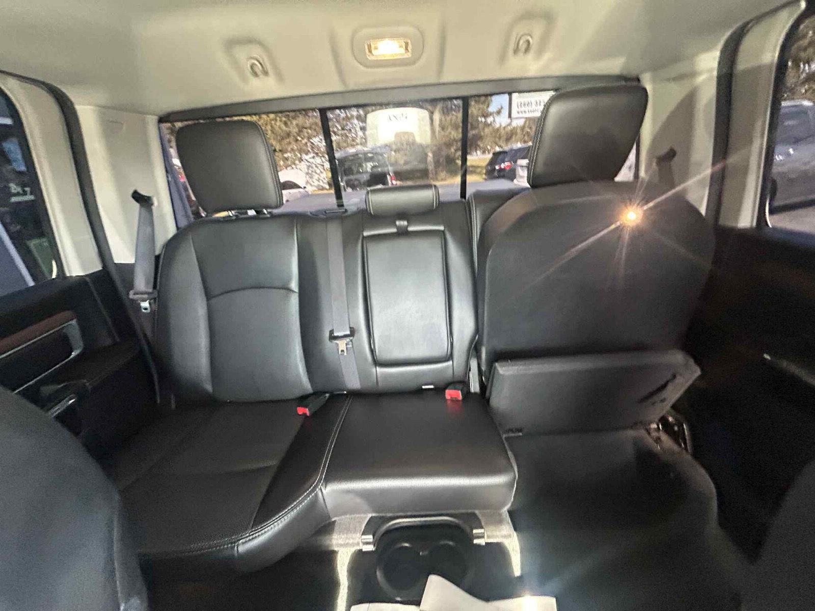 2017 Ram 1500 Laramie photo 5