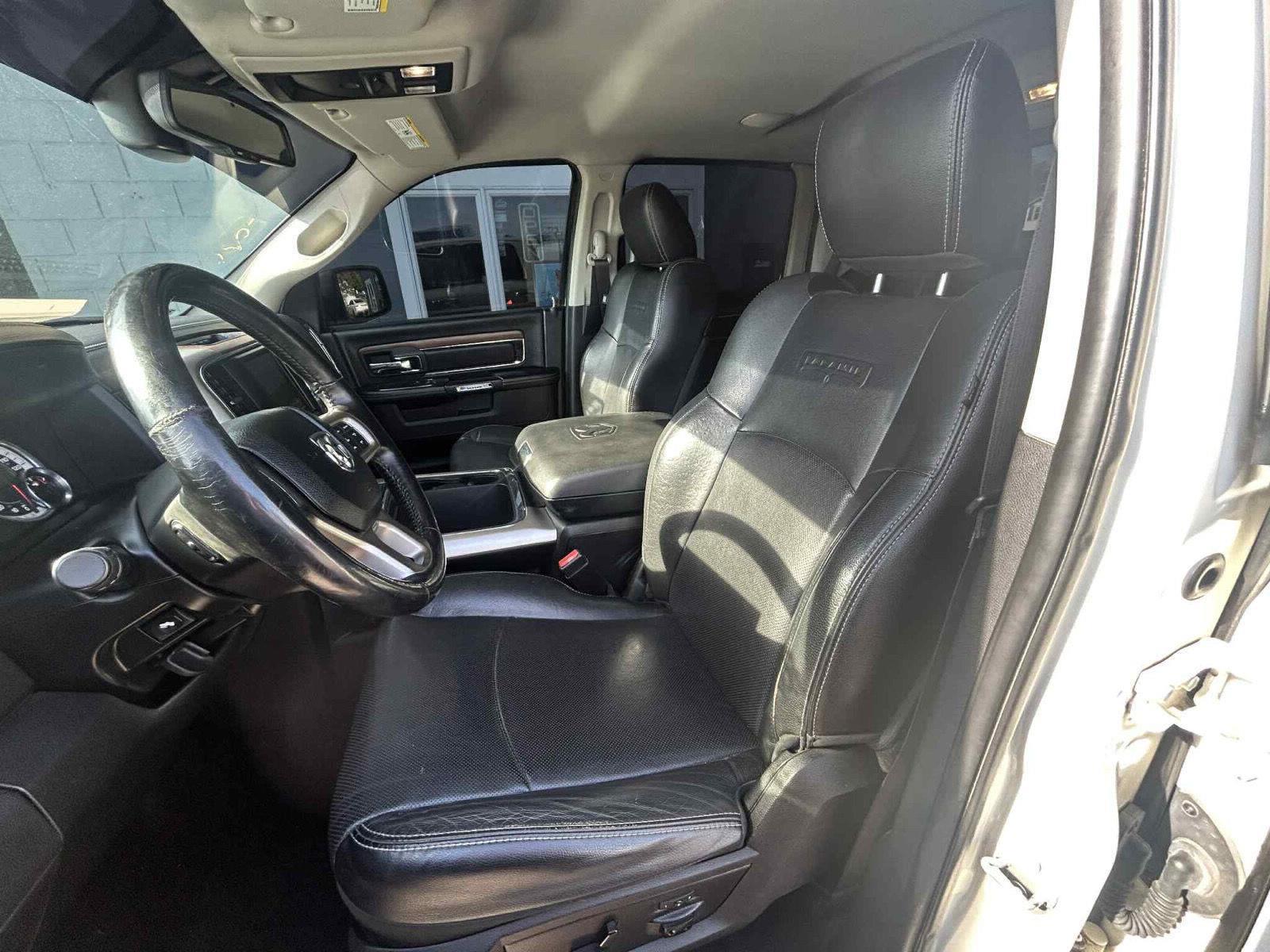 2017 Ram 1500 Laramie photo 18