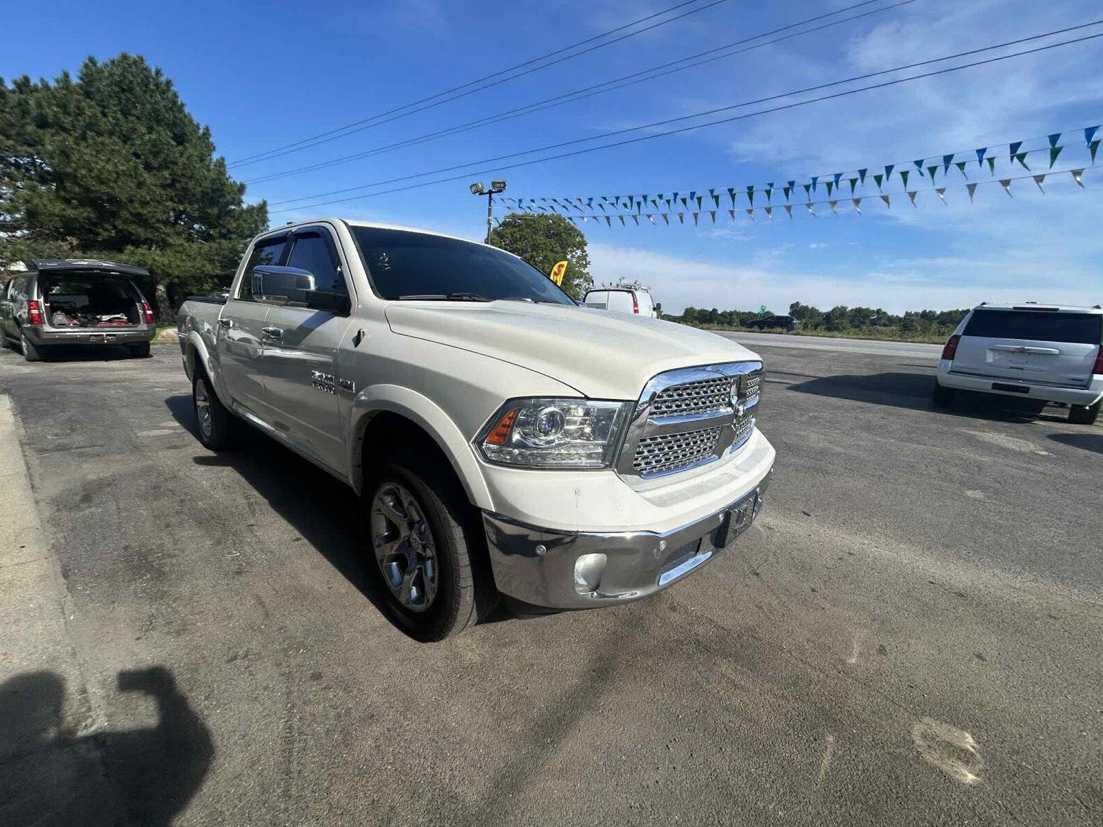 2017 Ram 1500 Laramie photo 21