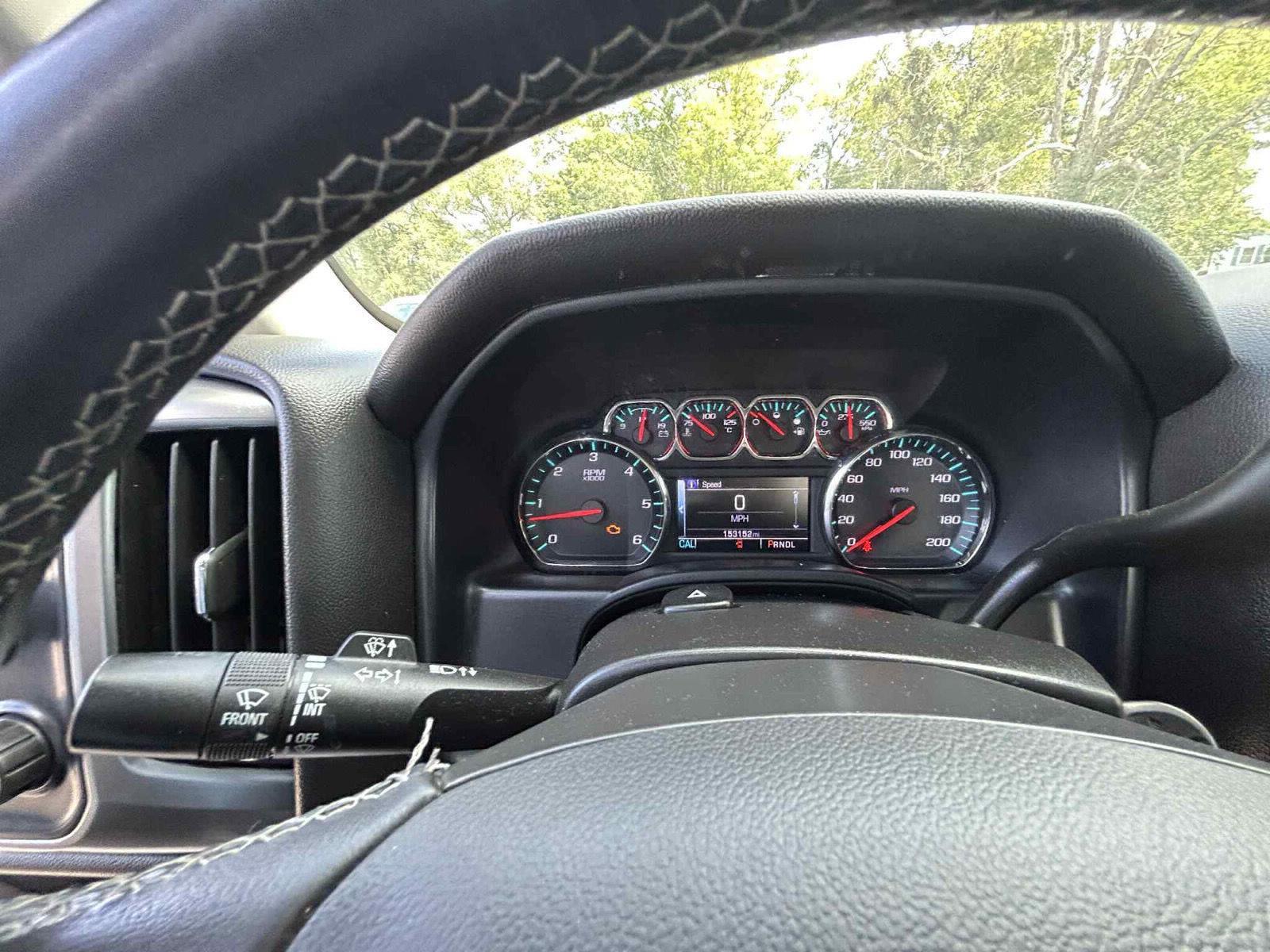 2017 Chevrolet Silverado 1500 LT photo 12