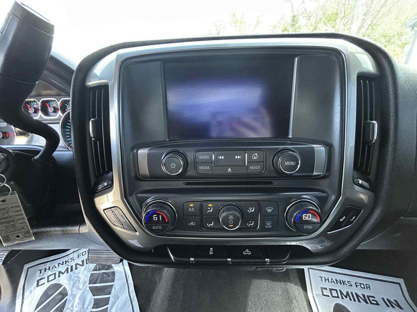 2018 Chevrolet Silverado 1500 LT photo 5