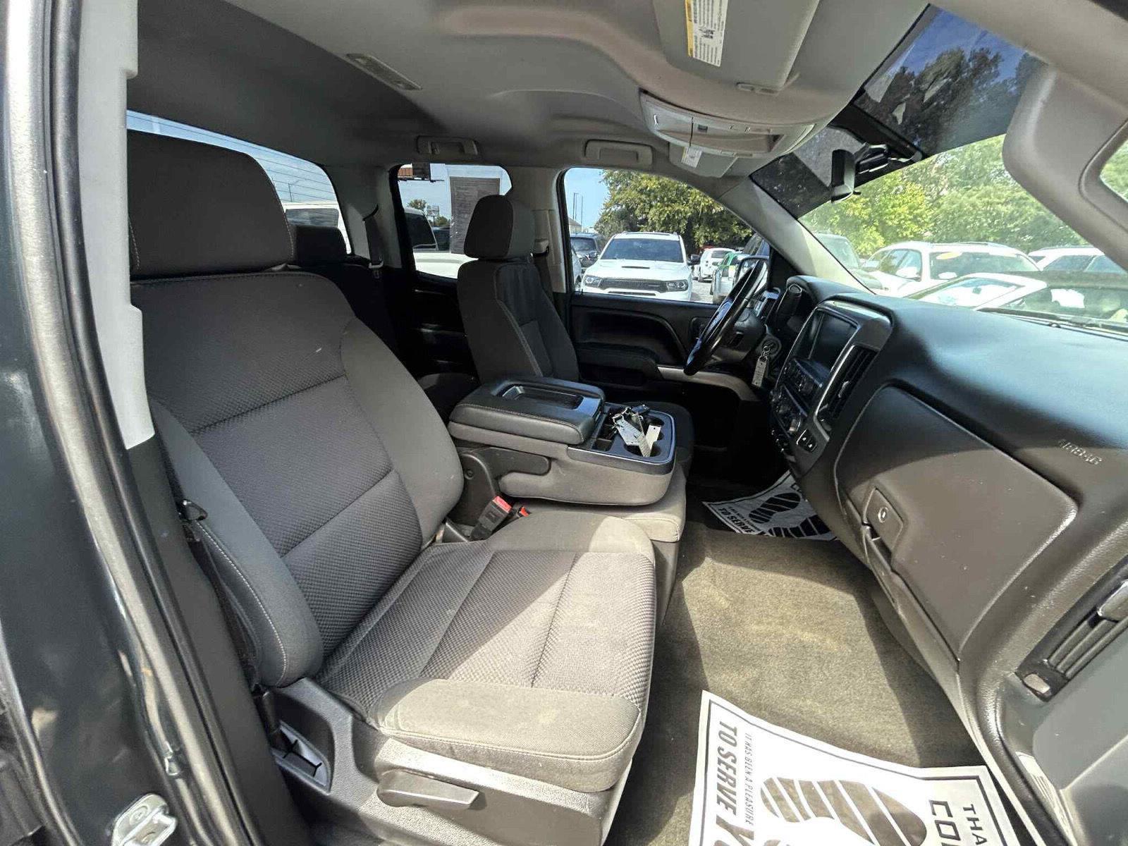 2018 Chevrolet Silverado 1500 LT photo 7