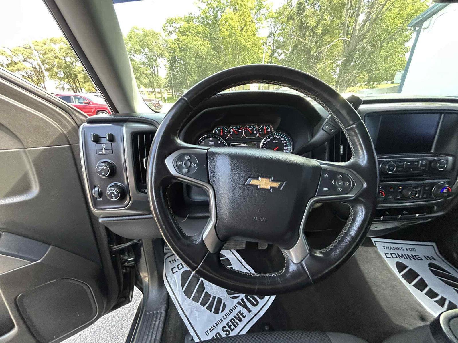 2018 Chevrolet Silverado 1500 LT photo 11