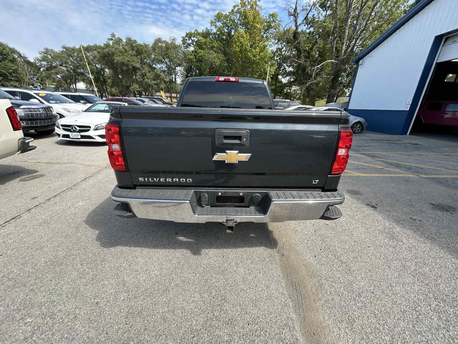 2018 Chevrolet Silverado 1500 LT photo 14