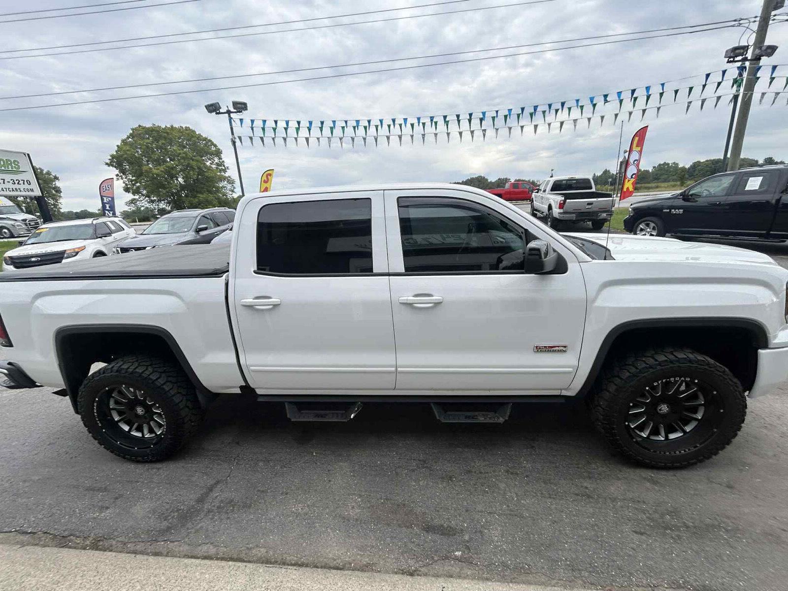2018 Gmc Sierra 1500 SLT photo 2