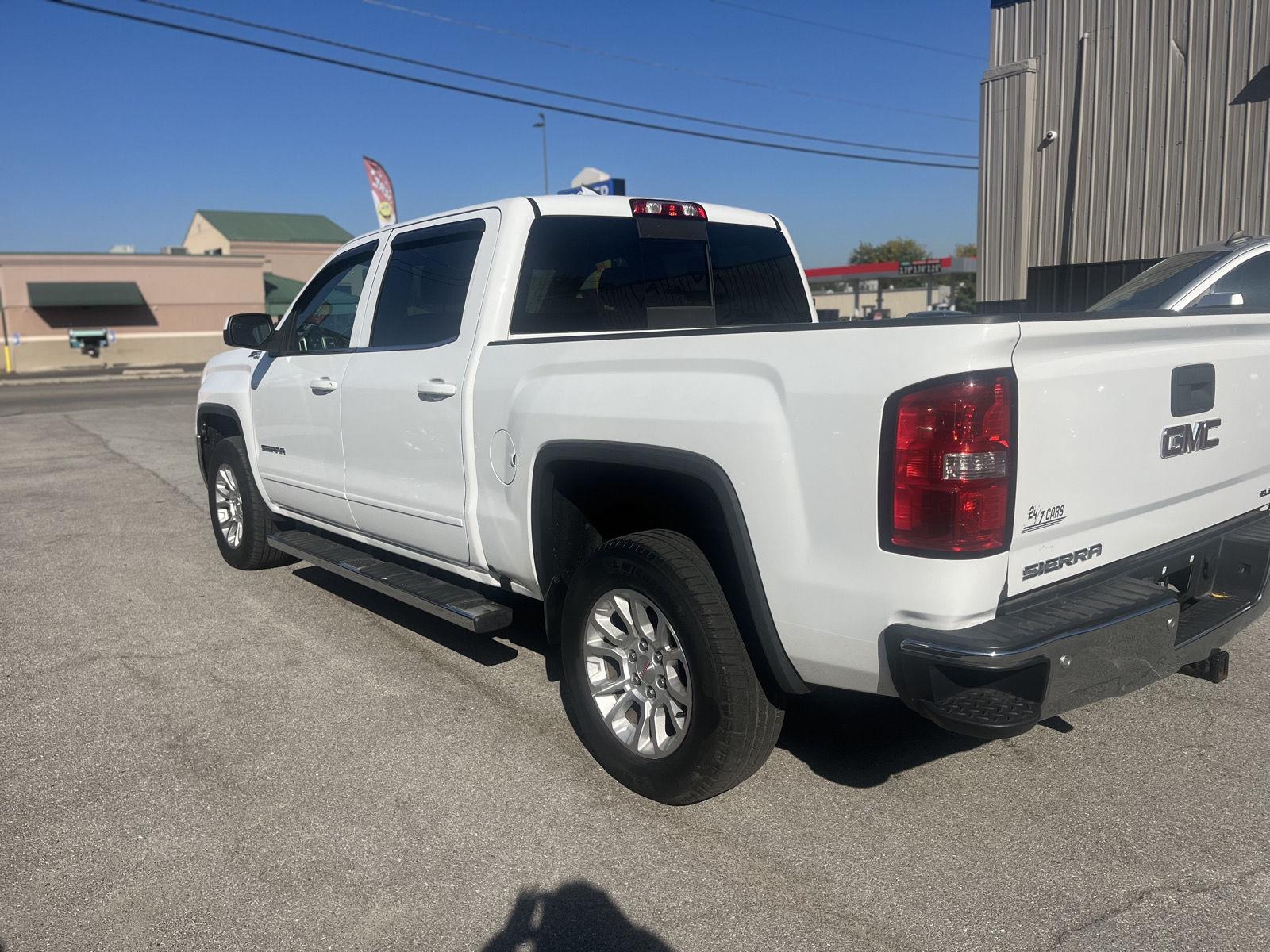 2017 Gmc Sierra 1500 SLE photo 4