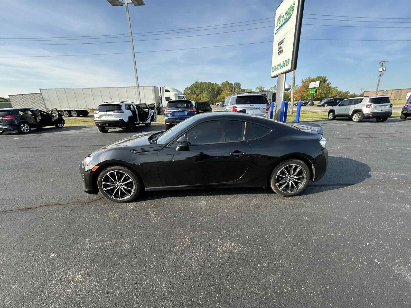 2017 Toyota GR86 Base photo 2
