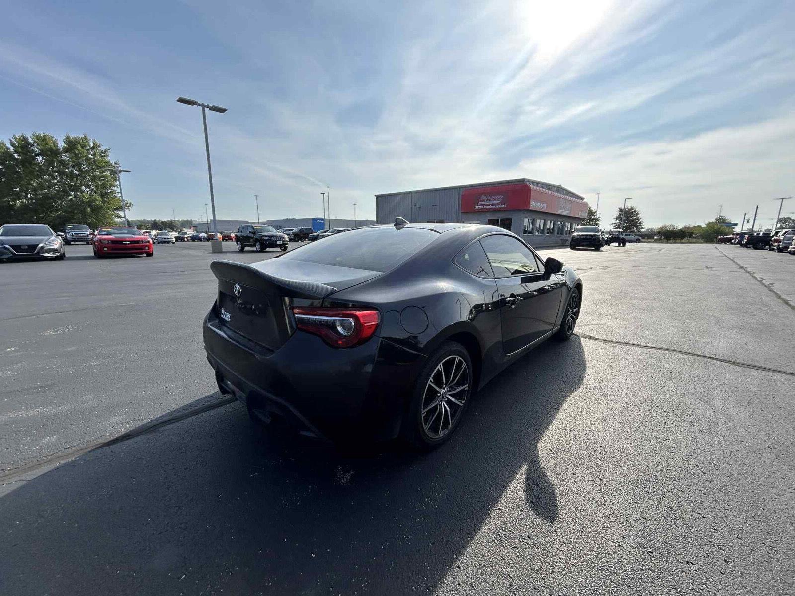 2017 Toyota GR86 Base photo 7