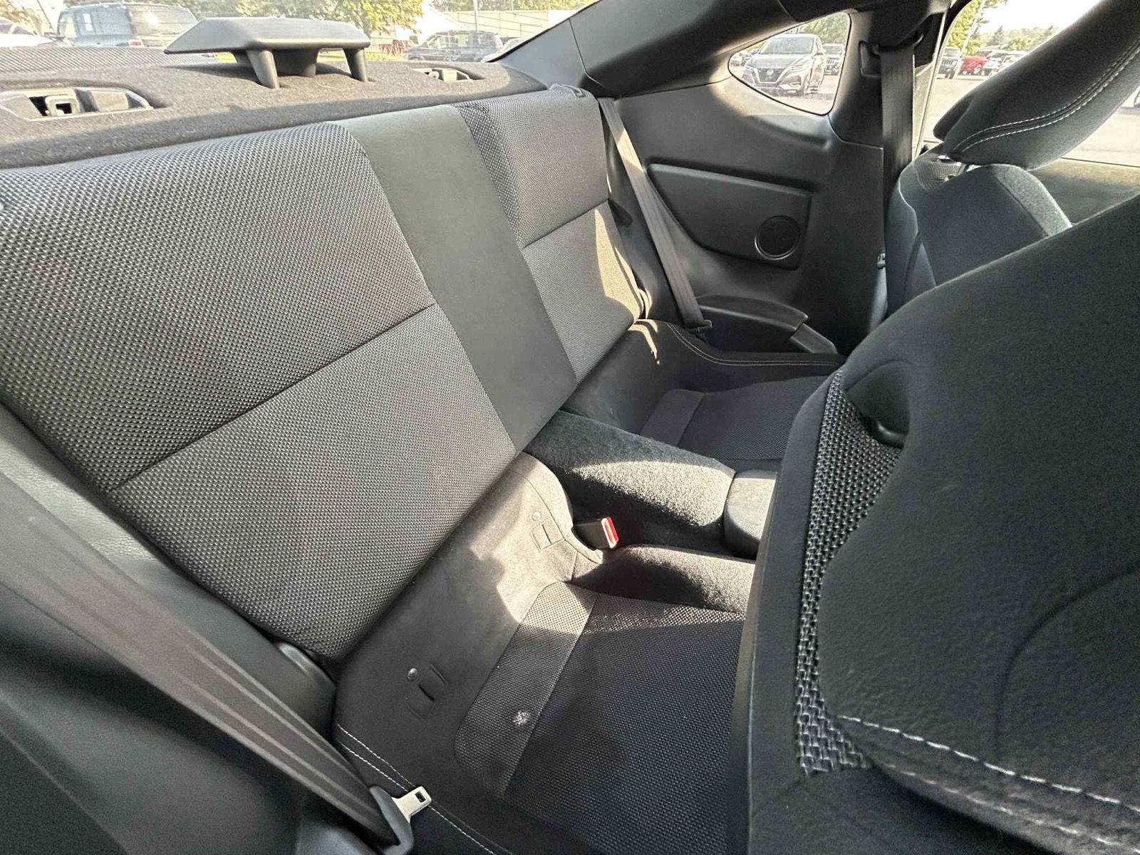 2017 Toyota GR86 Base photo 17
