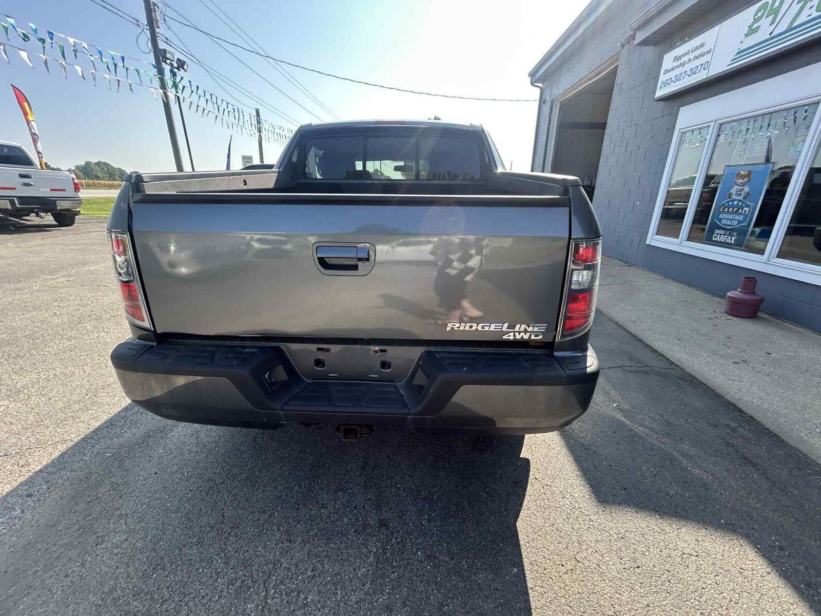 2013 Honda Ridgeline RTS photo 3