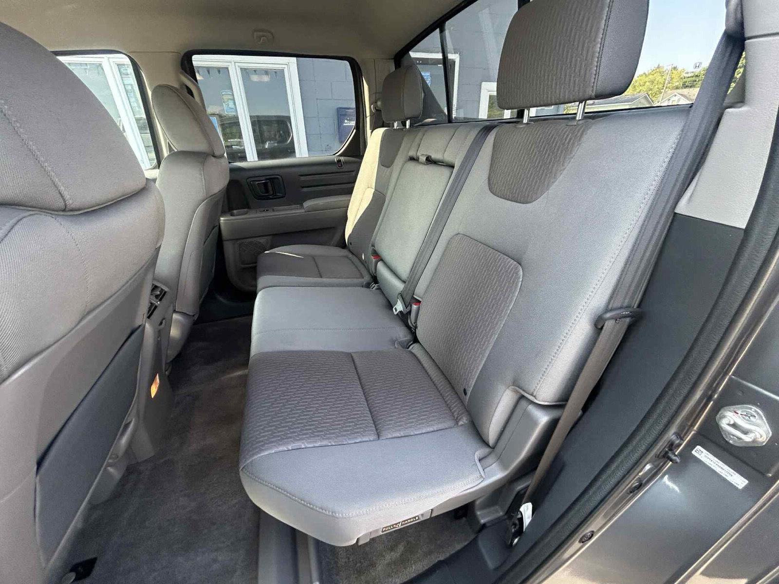 2013 Honda Ridgeline RTS photo 9