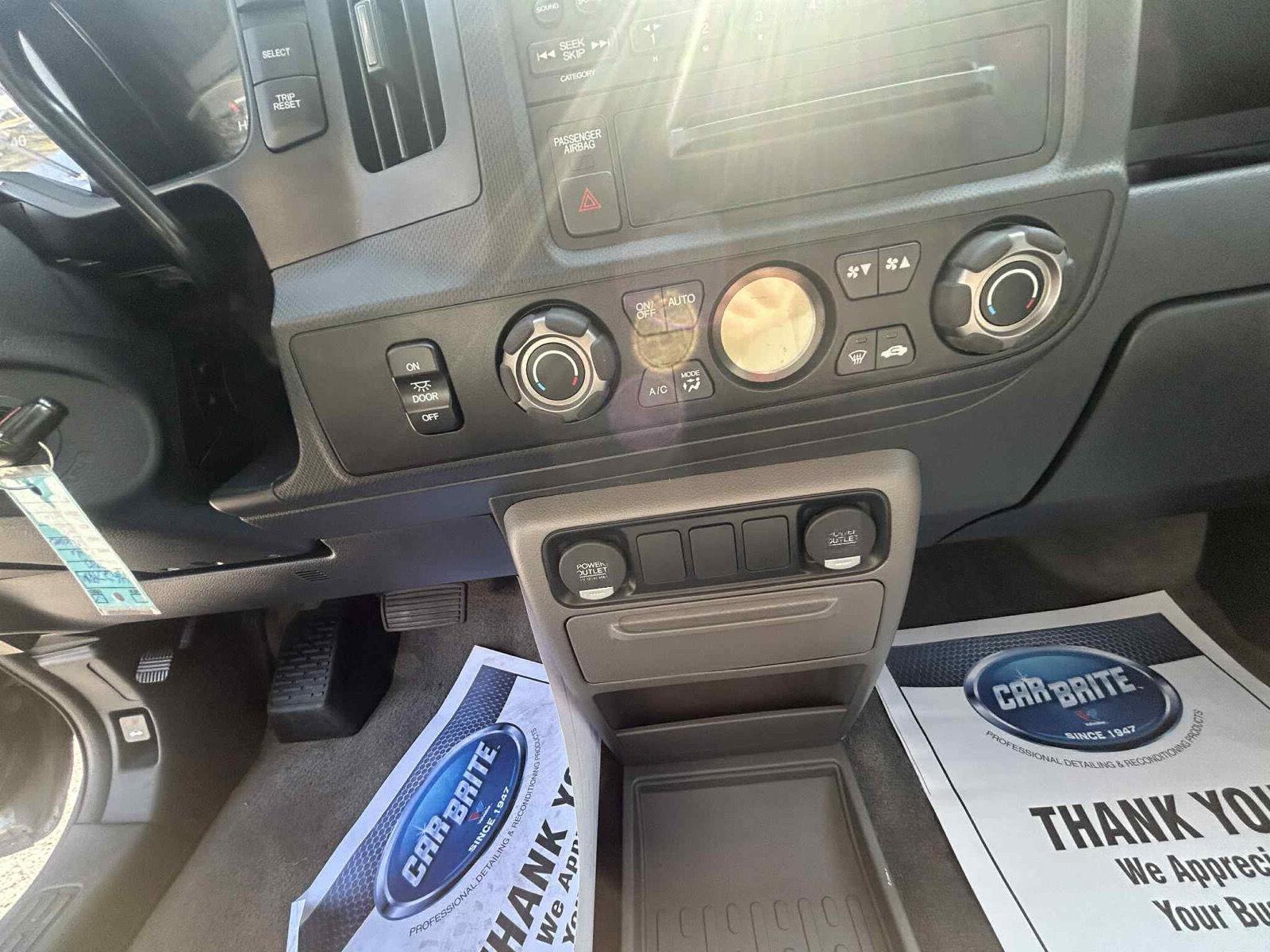 2013 Honda Ridgeline RTS photo 12