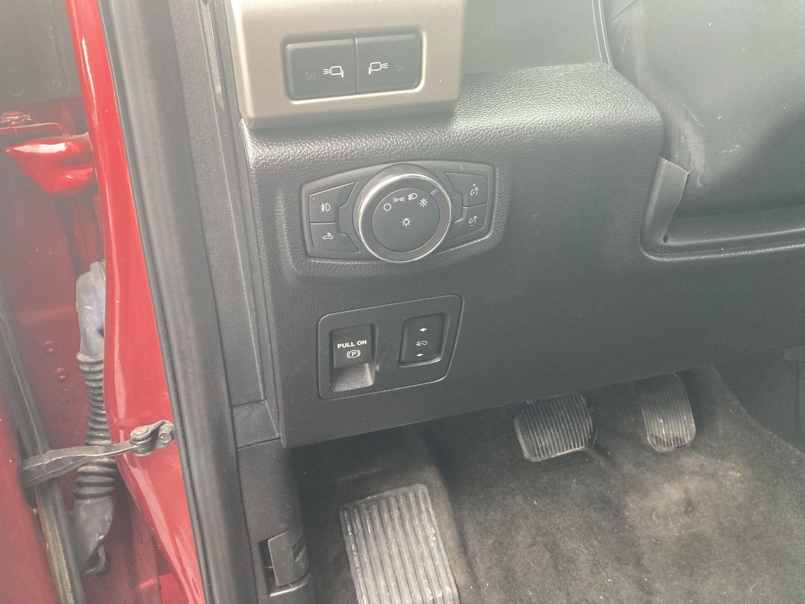 2019 Ford F-150 Lariat photo 9