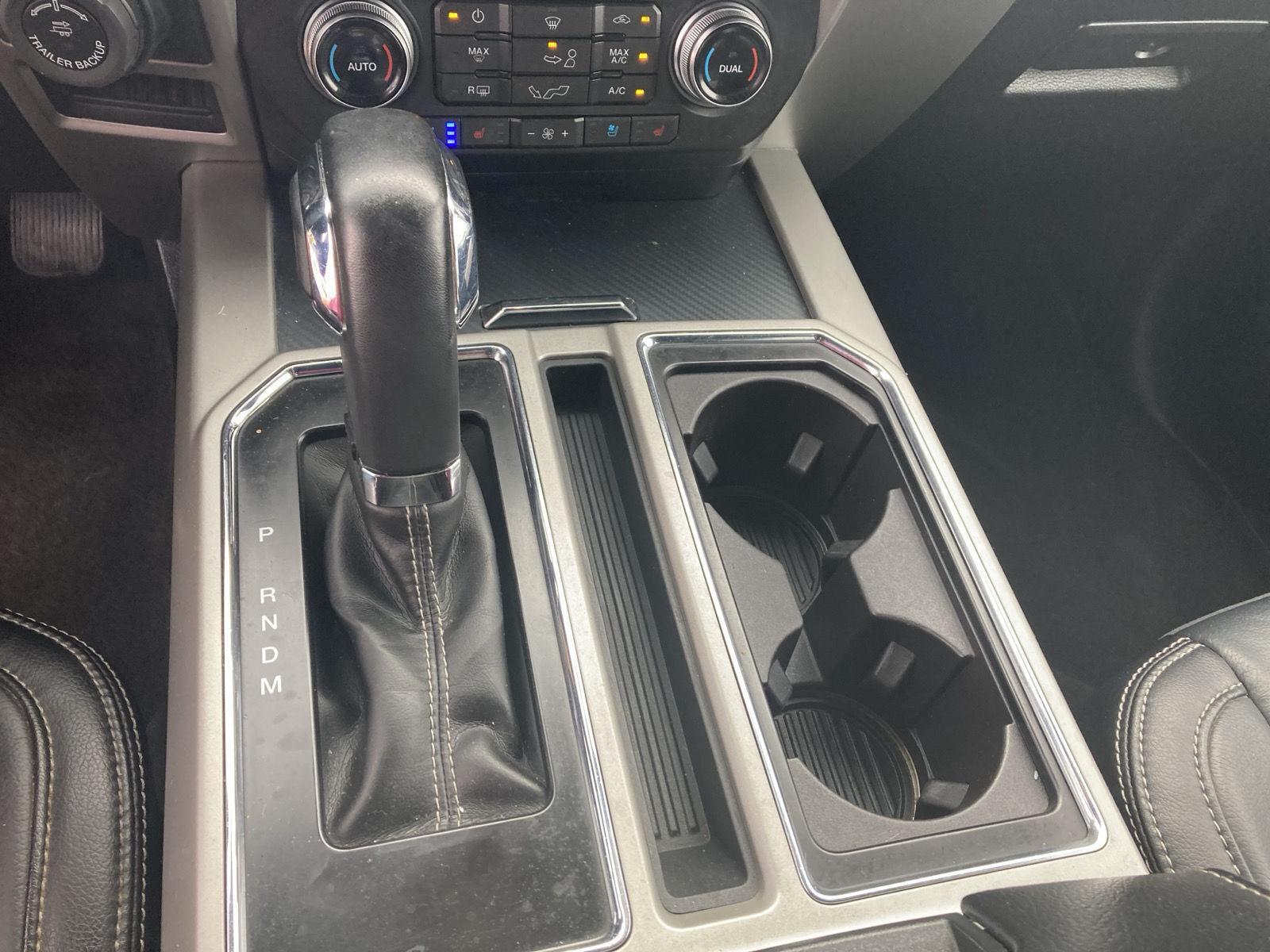 2019 Ford F-150 Lariat photo 15