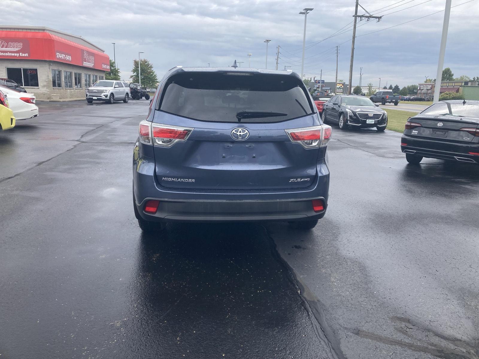 2016 Toyota Highlander Base Hybrid photo 5