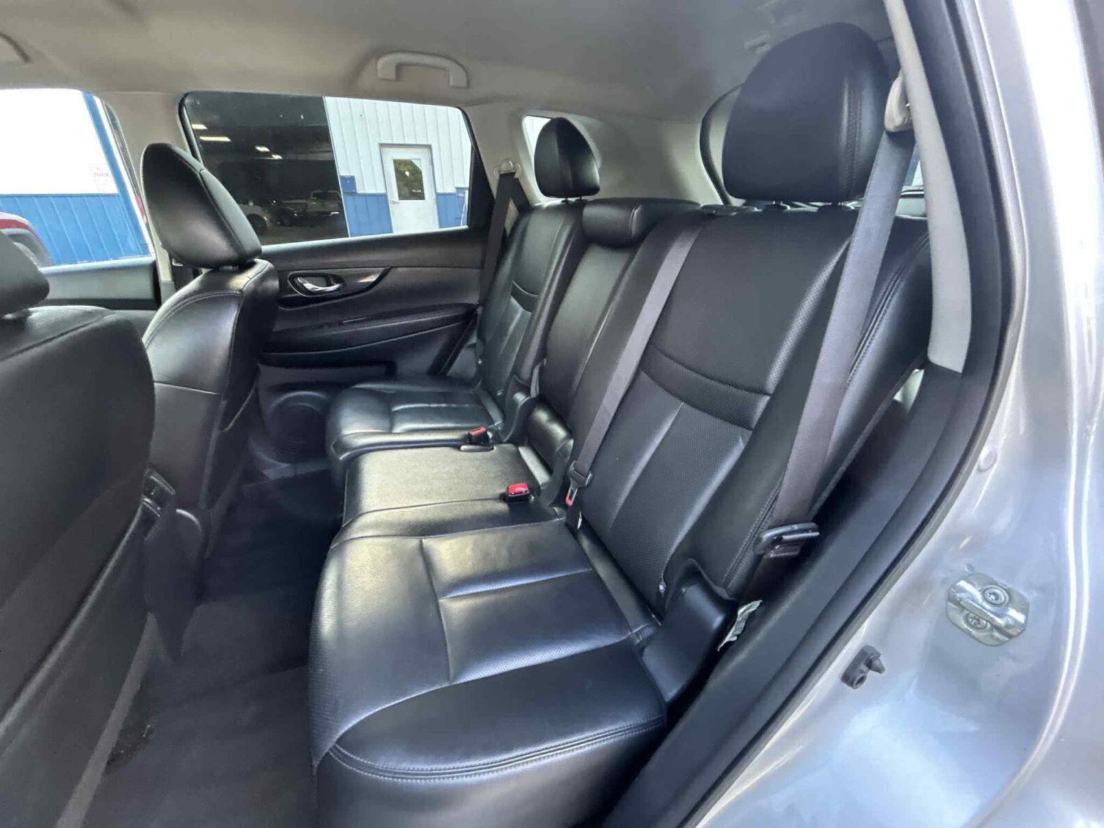 2019 Nissan Rogue SL photo 9