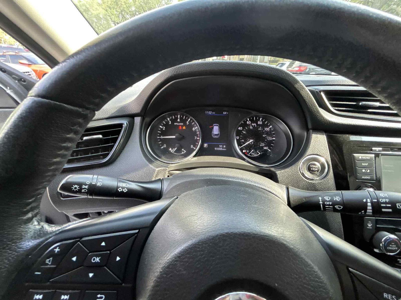 2019 Nissan Rogue SL photo 10