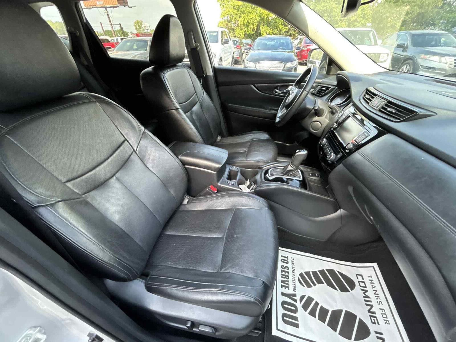 2019 Nissan Rogue SL photo 17
