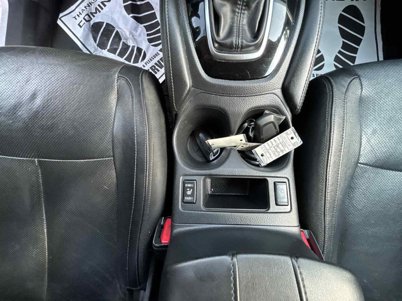 2019 Nissan Rogue SL photo 21