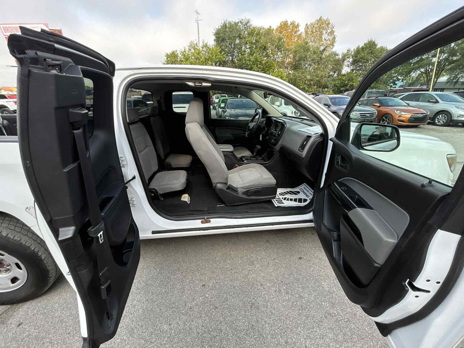2016 Chevrolet Colorado Work Truck photo 9