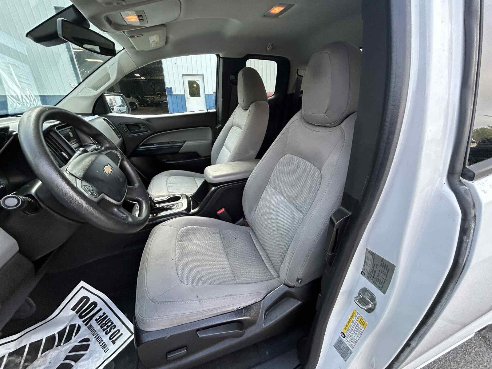 2016 Chevrolet Colorado Work Truck photo 12
