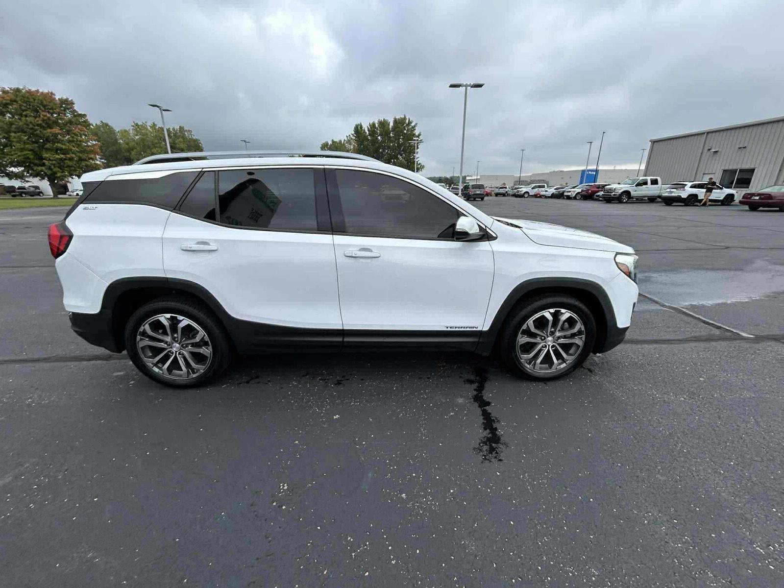 2019 GMC Acadia SLT-1's photo
