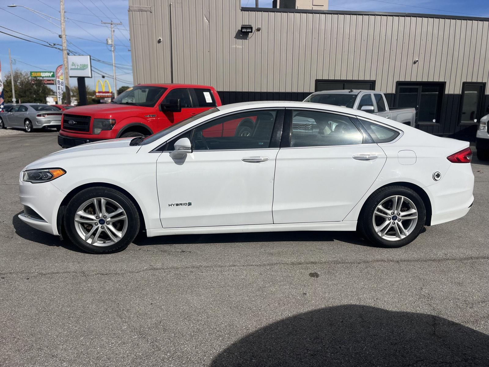 2018 Ford Fusion Hybrid SE's photo