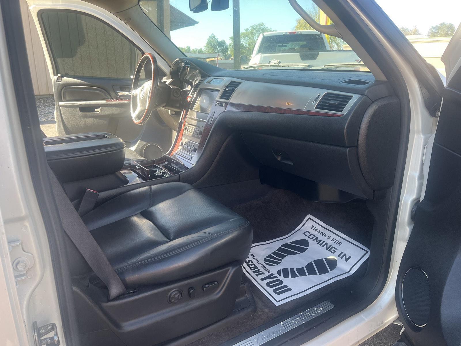 Shop 24/7 Cars