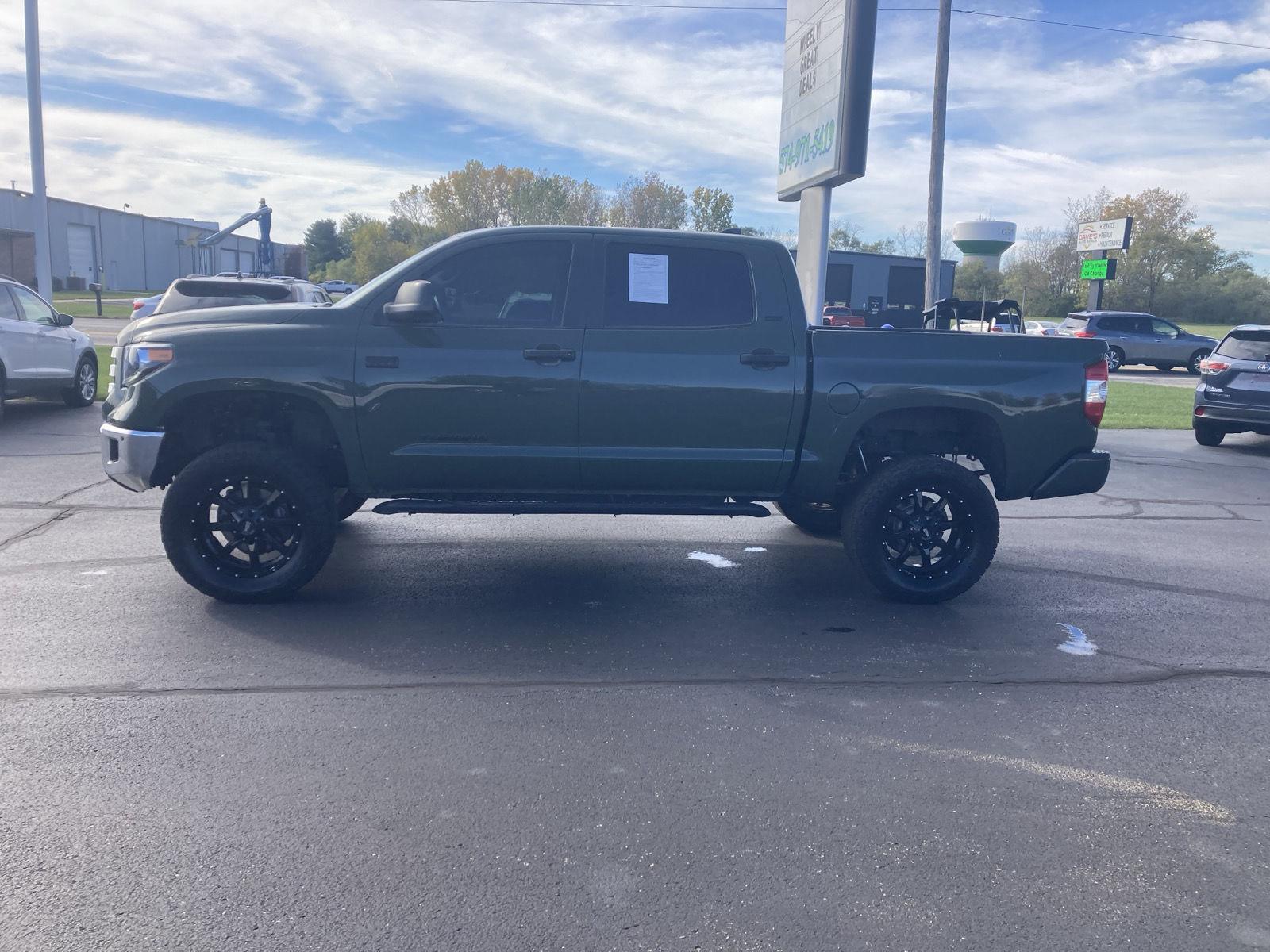 2021 Toyota Tundra SR5 Grade photo 2