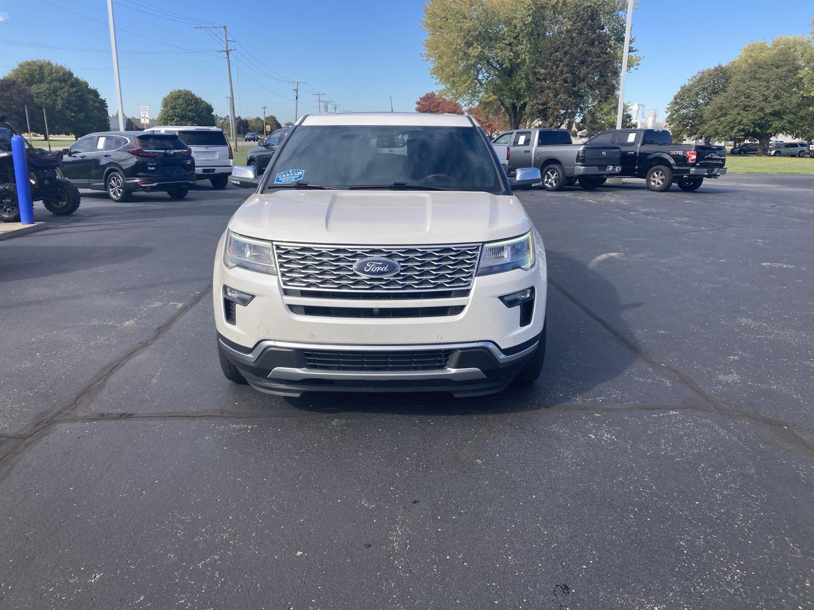 2018 Ford Explorer Platinum's photo