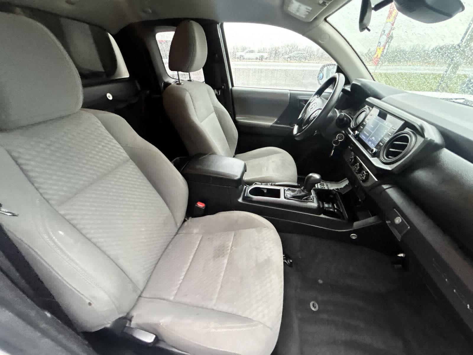 2021 Toyota Tacoma SR5 photo 4