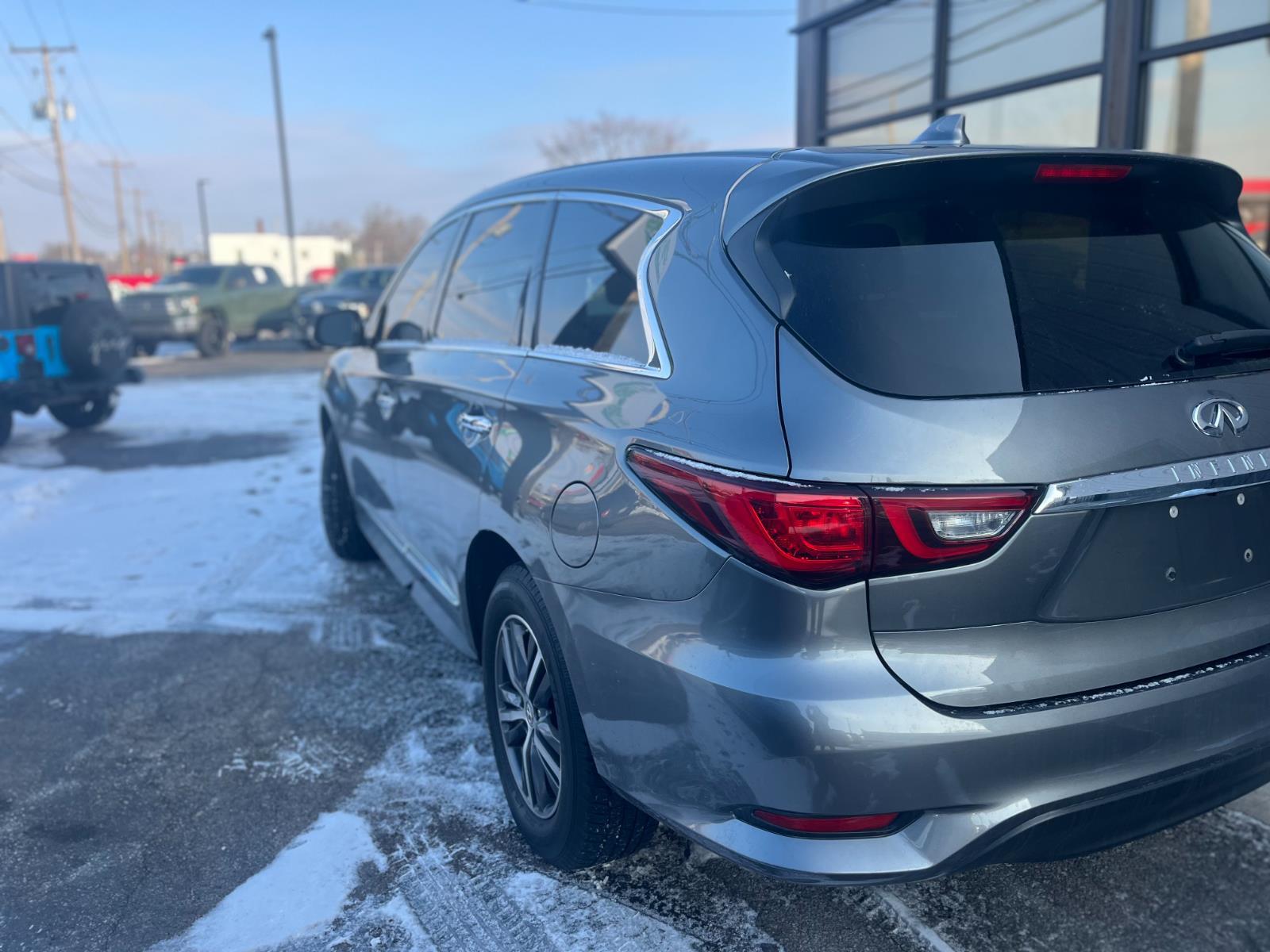 2019 INFINITI QX60 PURE's photo