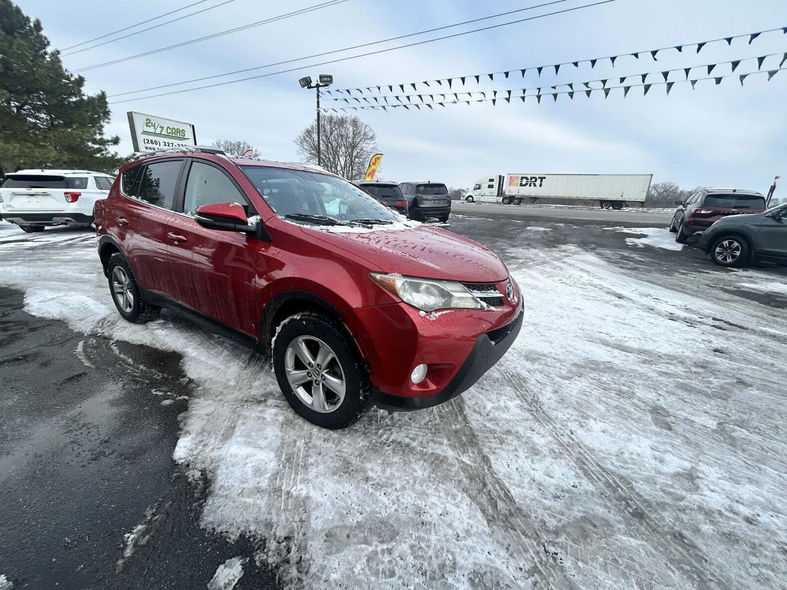 2015 Toyota RAV4 XLE's photo