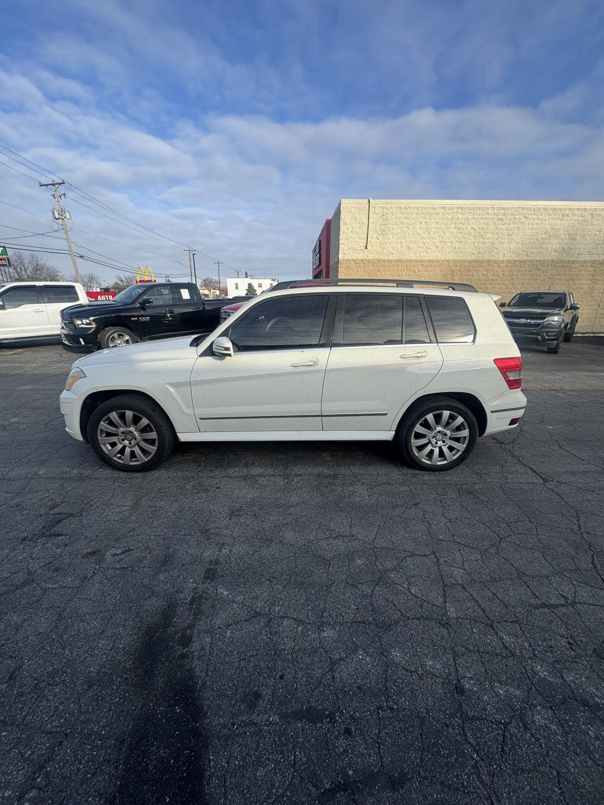 2010 Mercedes-Benz GLK-Class GLK350's photo