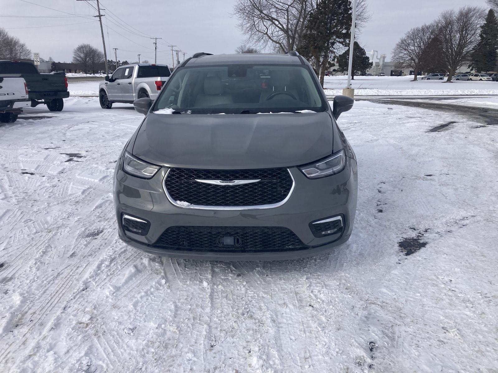 2021 Chrysler Pacifica Touring L